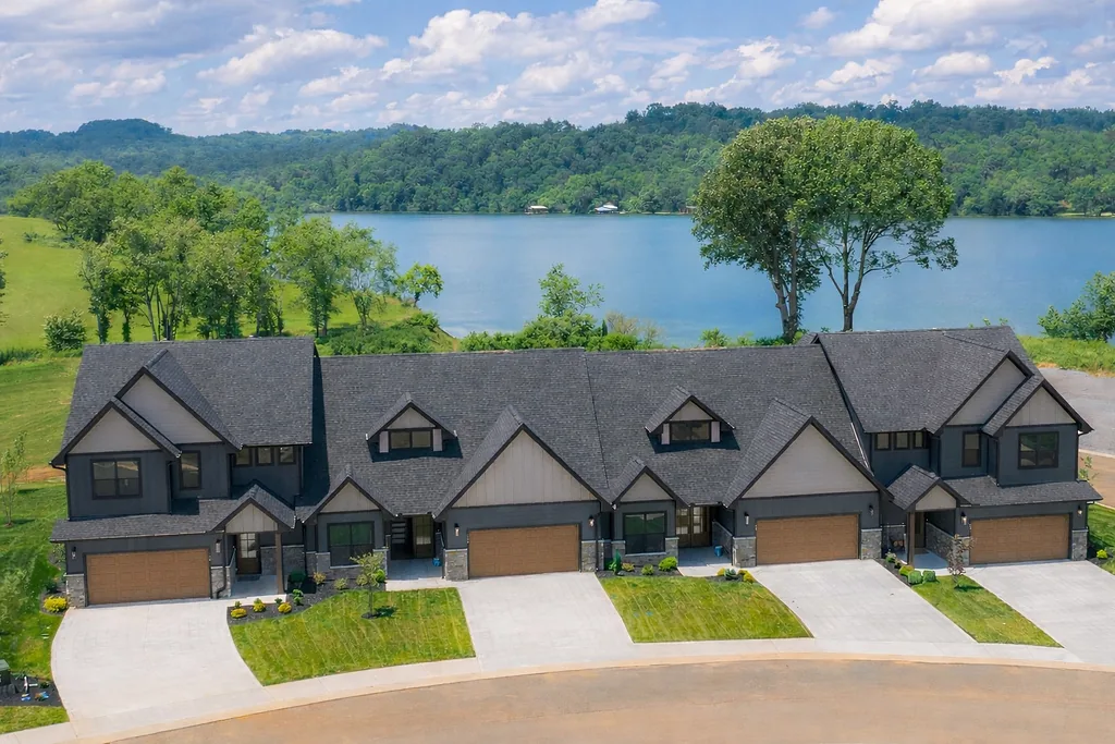 Low-maintenance villas at Tennessee National